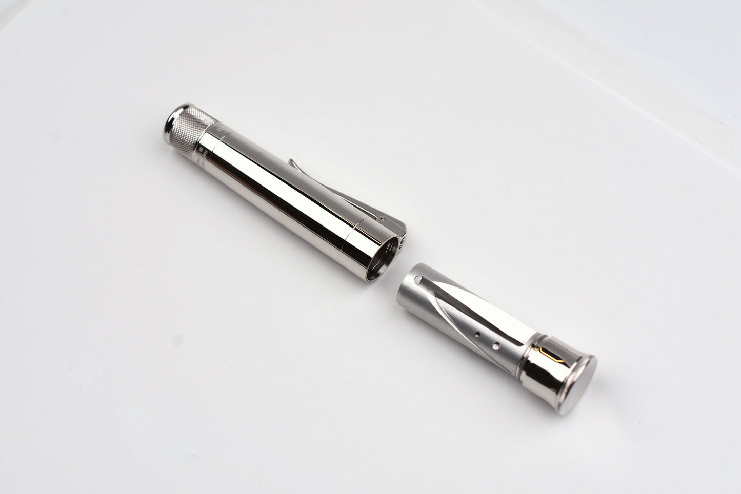 Faber-Castell - Graf von Faber-Castell Perfect Pencil Magnum - Platinum-Plated / Brown
