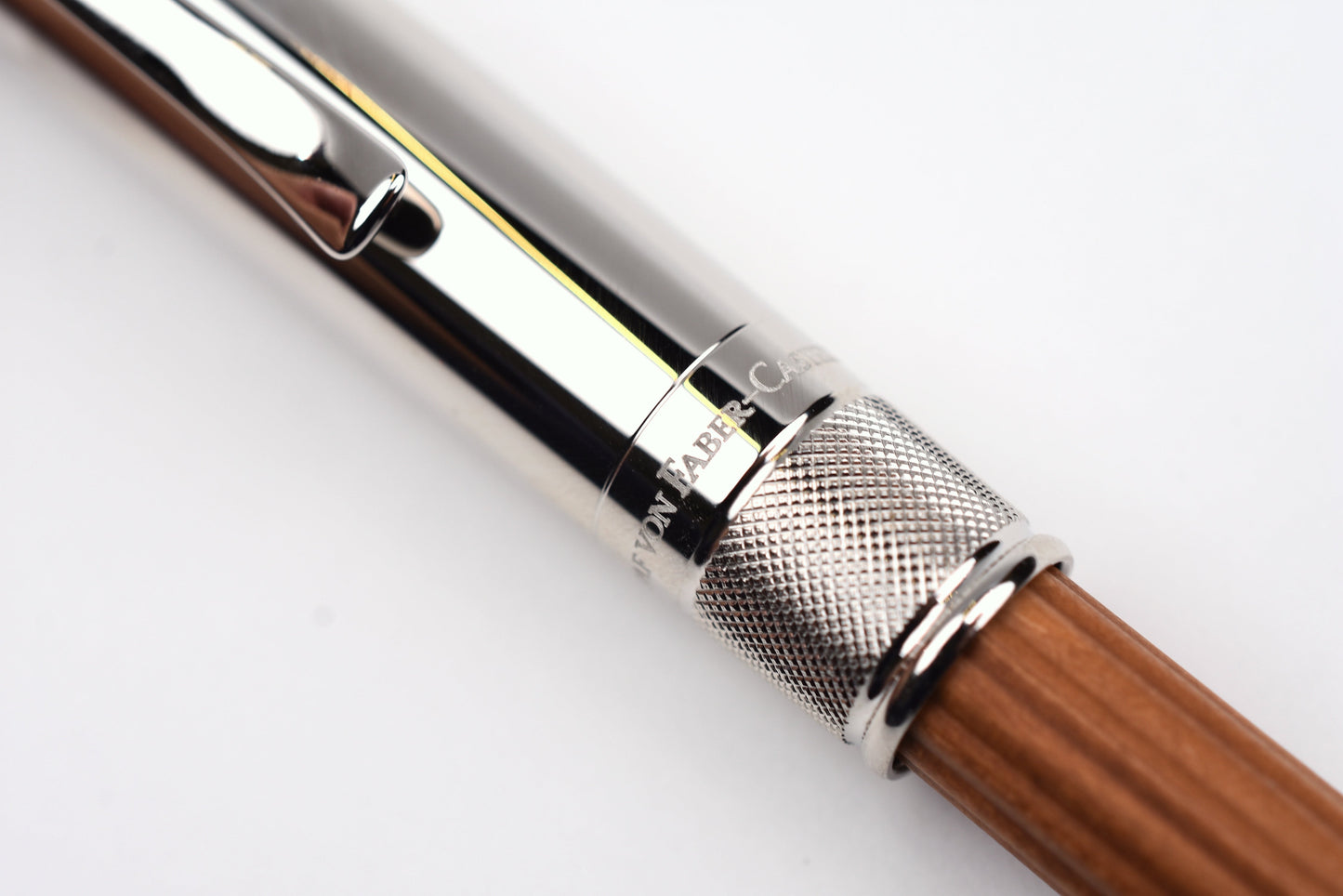 Faber-Castell - Graf von Faber-Castell Perfect Pencil Magnum - Platinum-Plated / Brown