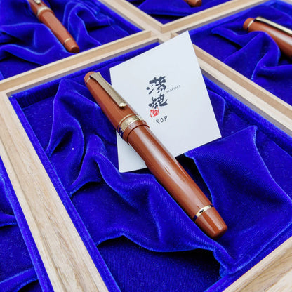 BUNGUBOX Original Oversized Fountain Pen - Kabayaki