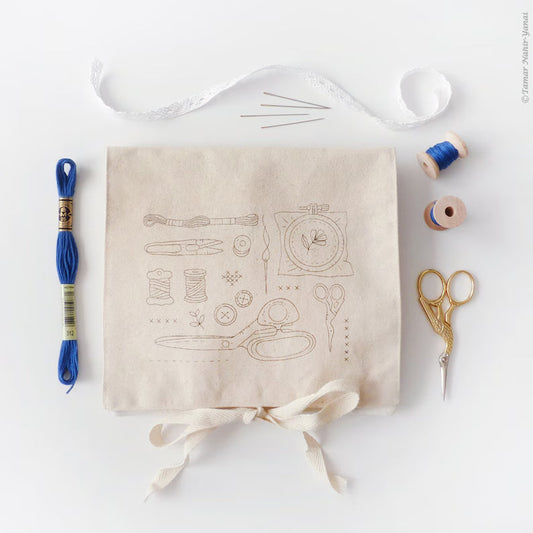 Embroidery To-go Bag - Tools and Scissors (Blue thread included)
